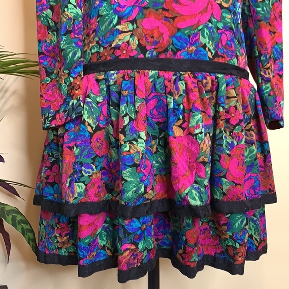 Vintage, retro silk 80’s dress - Picture 3 of 8